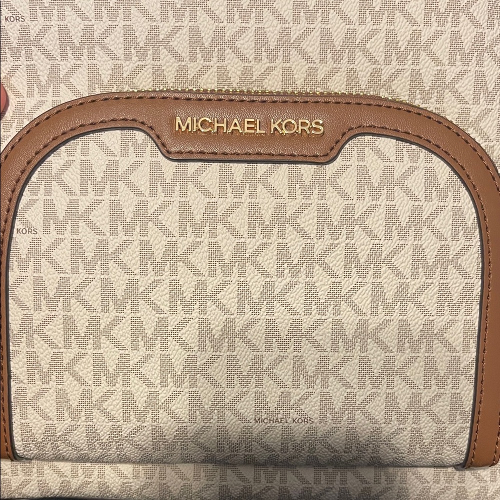 Michael Kors Small Jaycee Backpack Tan and Cream Shoulder Bag - Picture 2 of 8
